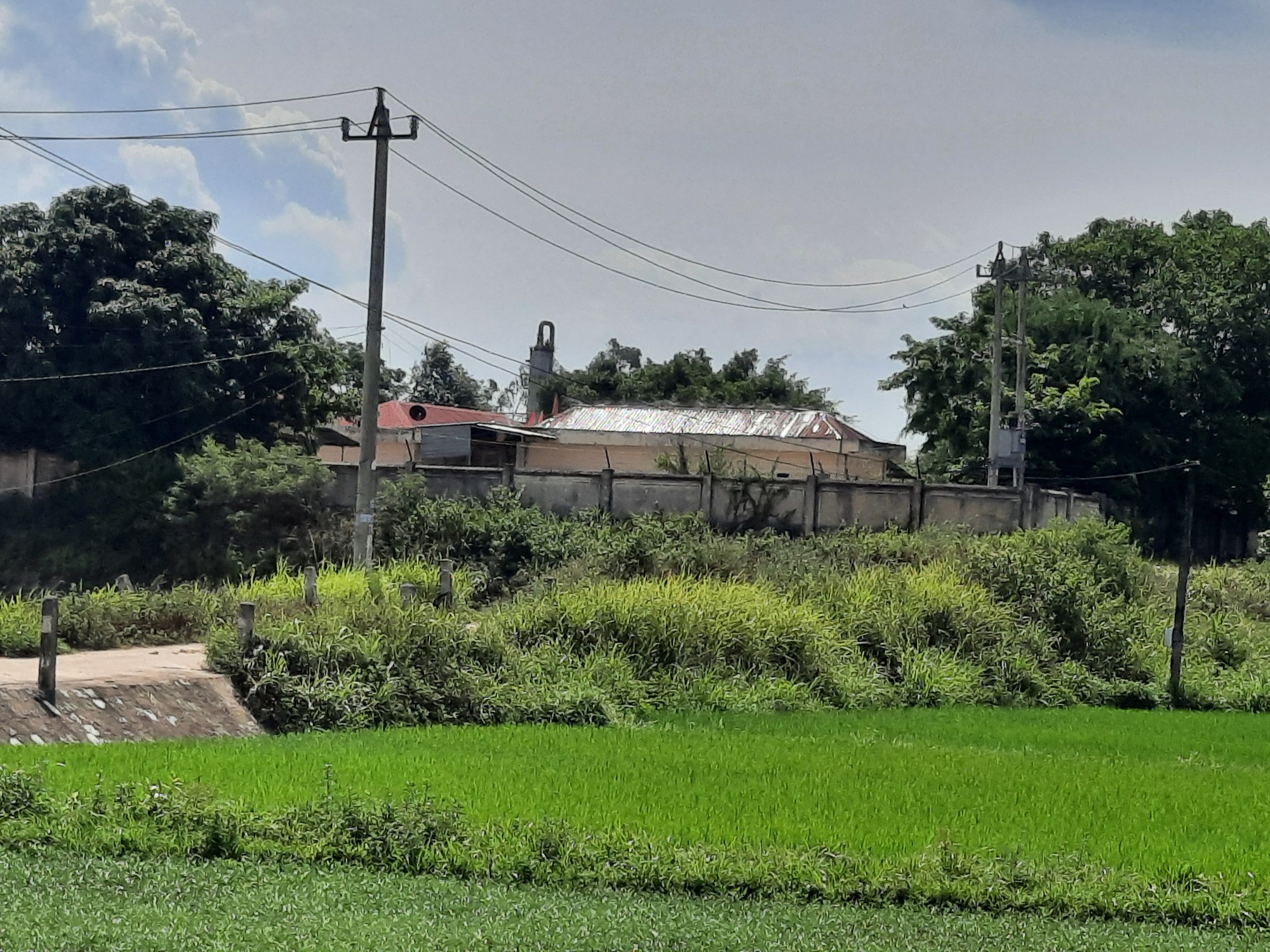 Khởi tố giám đốc để nhân viên thu tiền nước đem tiền cho vay “nóng”