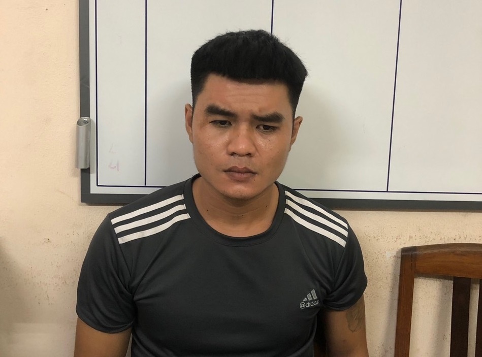Đi buôn bán lúc nửa đêm, người phụ nữ bị kẻ đáng tuổi con cưỡng hiếp, cướp tài sản