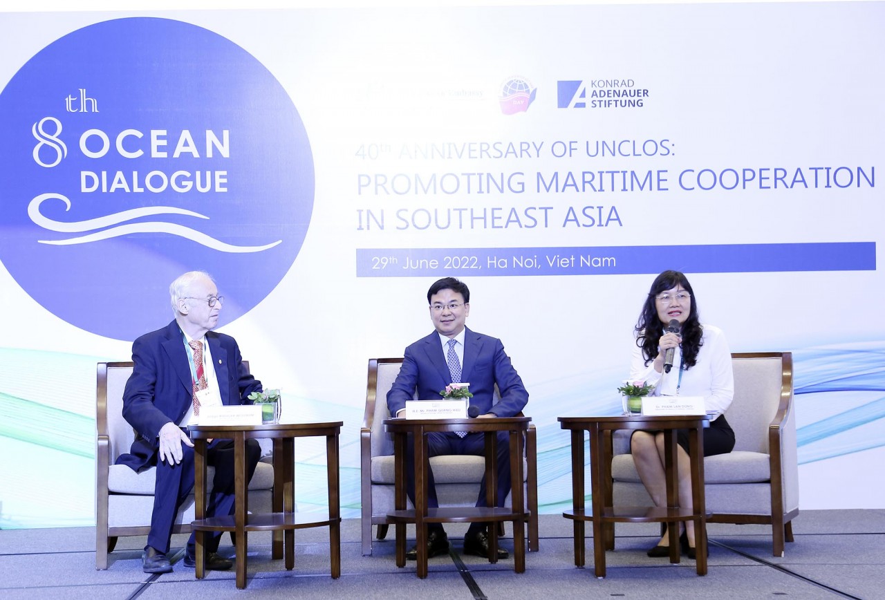 Tuân thủ UNCLOS, không leo thang căng thẳng ở Biển Đông