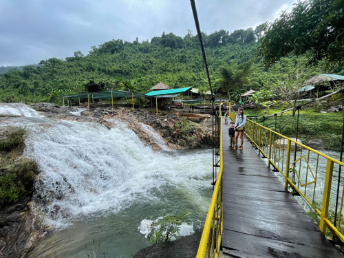 Hè về tắm thác Yang Bay