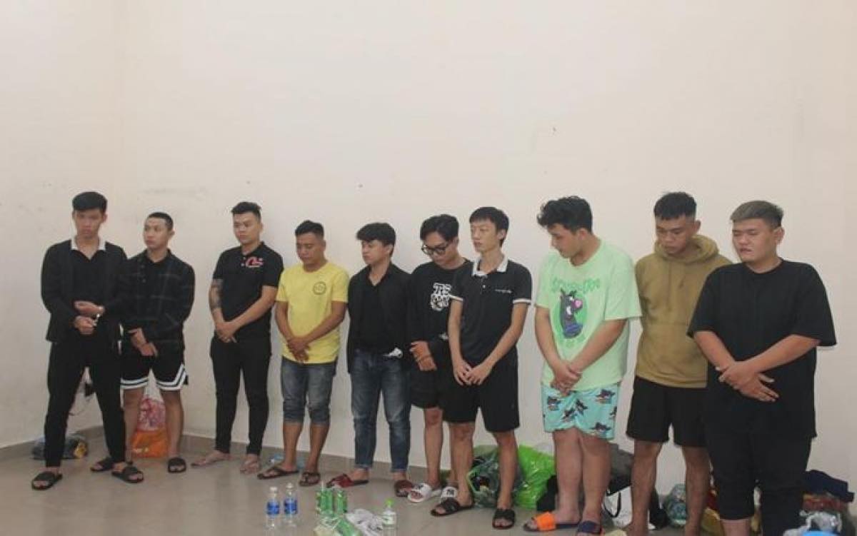 Vụ chết với nhiều vết đạn ở Bi&ecirc;n H&ograve;a: 2 nh&oacute;m hỗn chiến bằng s&uacute;ng, hung kh&iacute; - Ảnh 1.