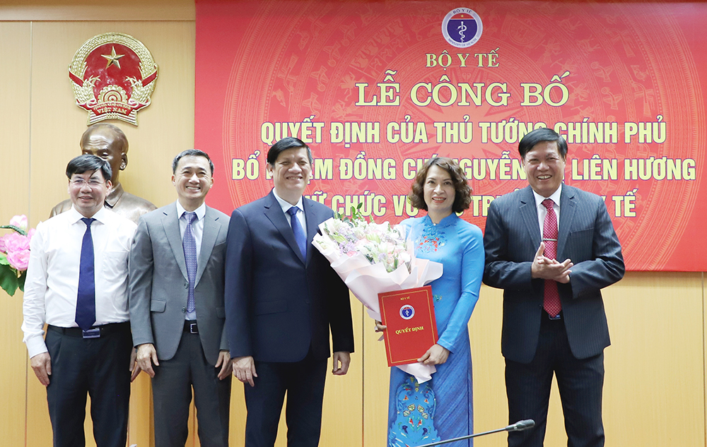 B&agrave; Nguyễn Thị Li&ecirc;n Hương nhận quyết định bổ nhiệm Thứ trưởng Bộ Y tế - Ảnh 2.