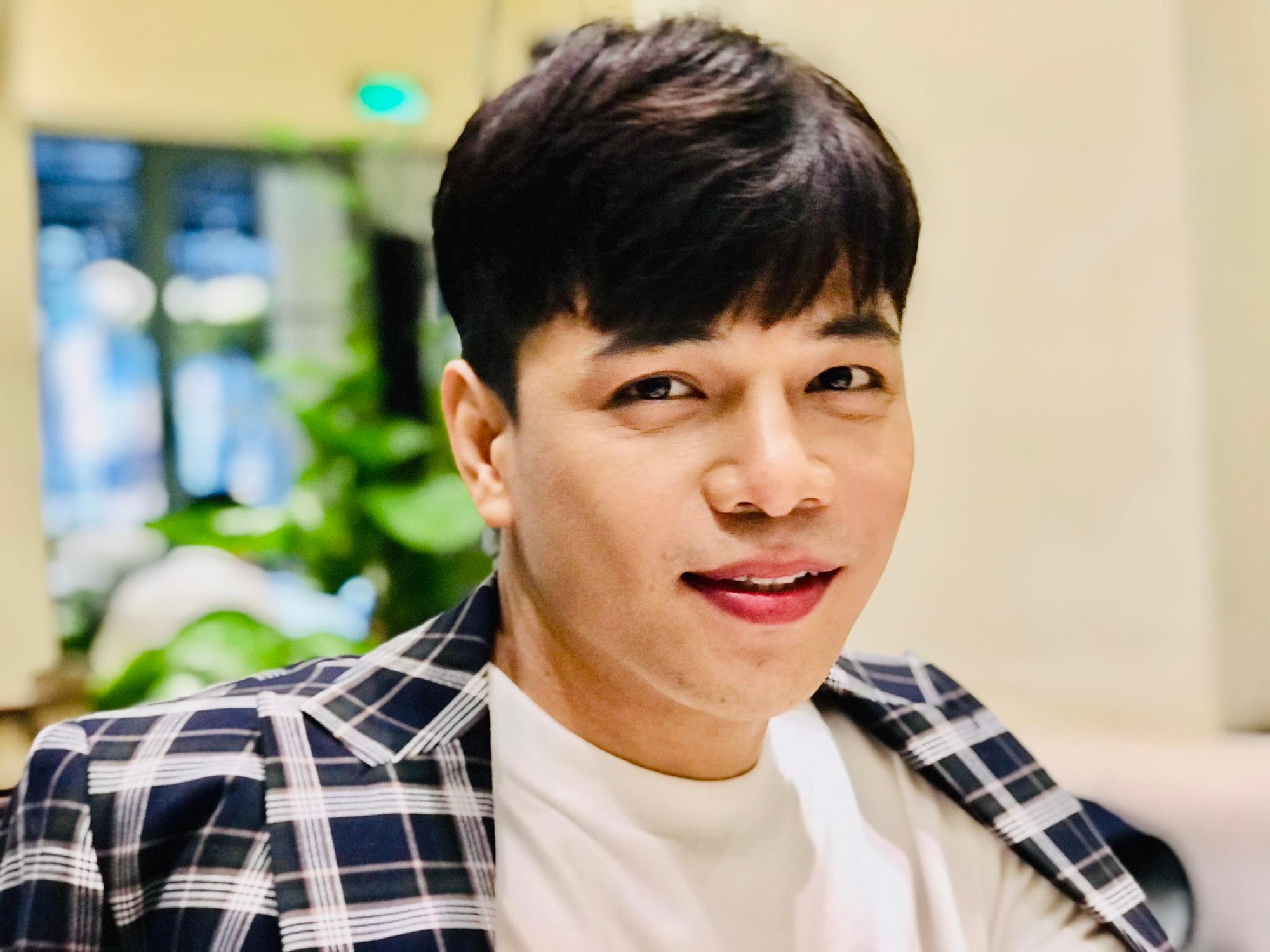 Làm live show bằng vở tuồng, Hoàng Hải chơi sang?