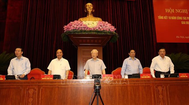 Tổng B&iacute; thư chủ tr&igrave; Hội nghị tổng kết 10 năm c&ocirc;ng t&aacute;c ph&ograve;ng, chống tham nhũng, ti&ecirc;u cực - Ảnh 1.