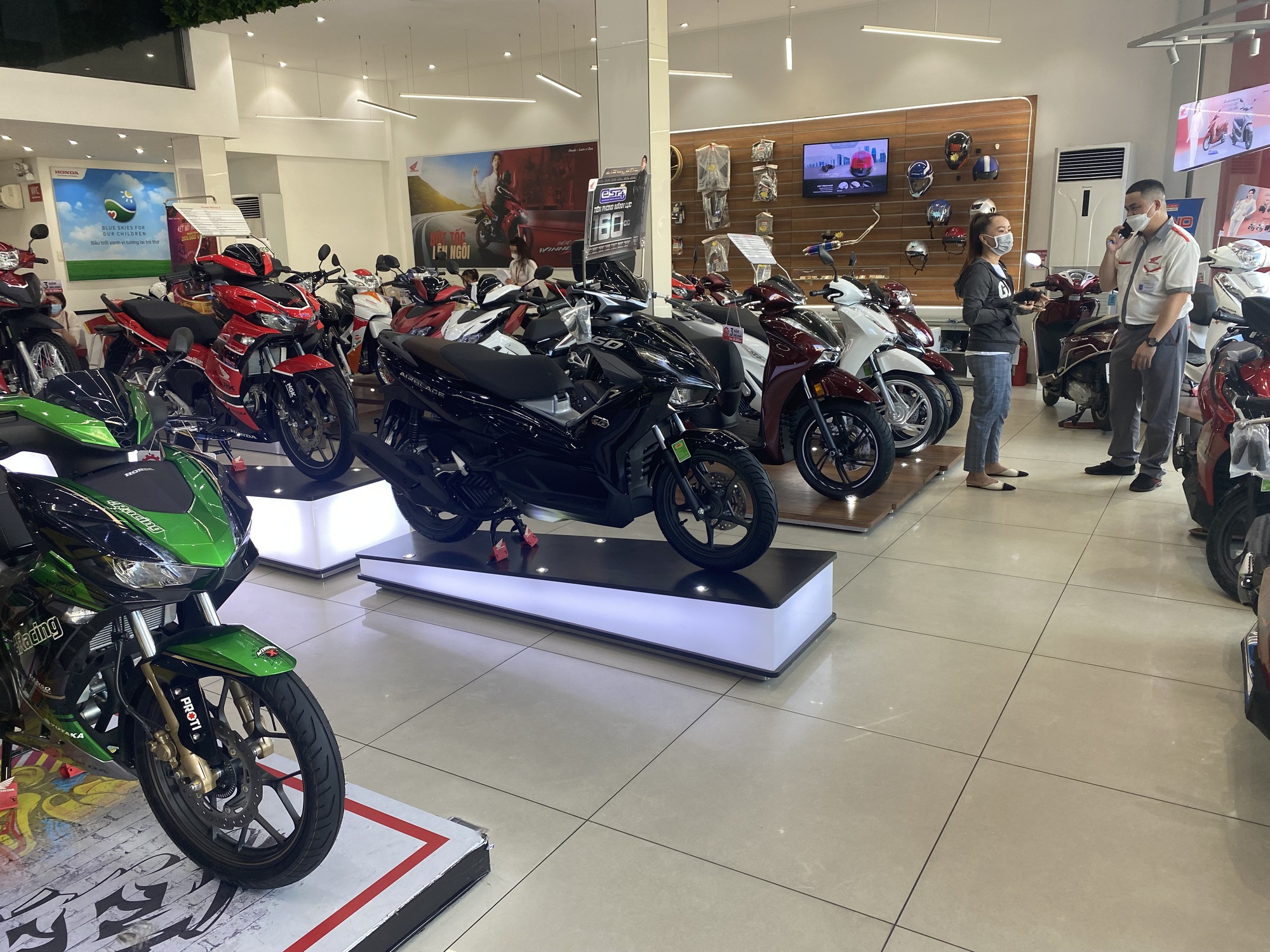 Xe m&aacute;y Honda đang bị l&agrave;m gi&aacute; - Ảnh 1.