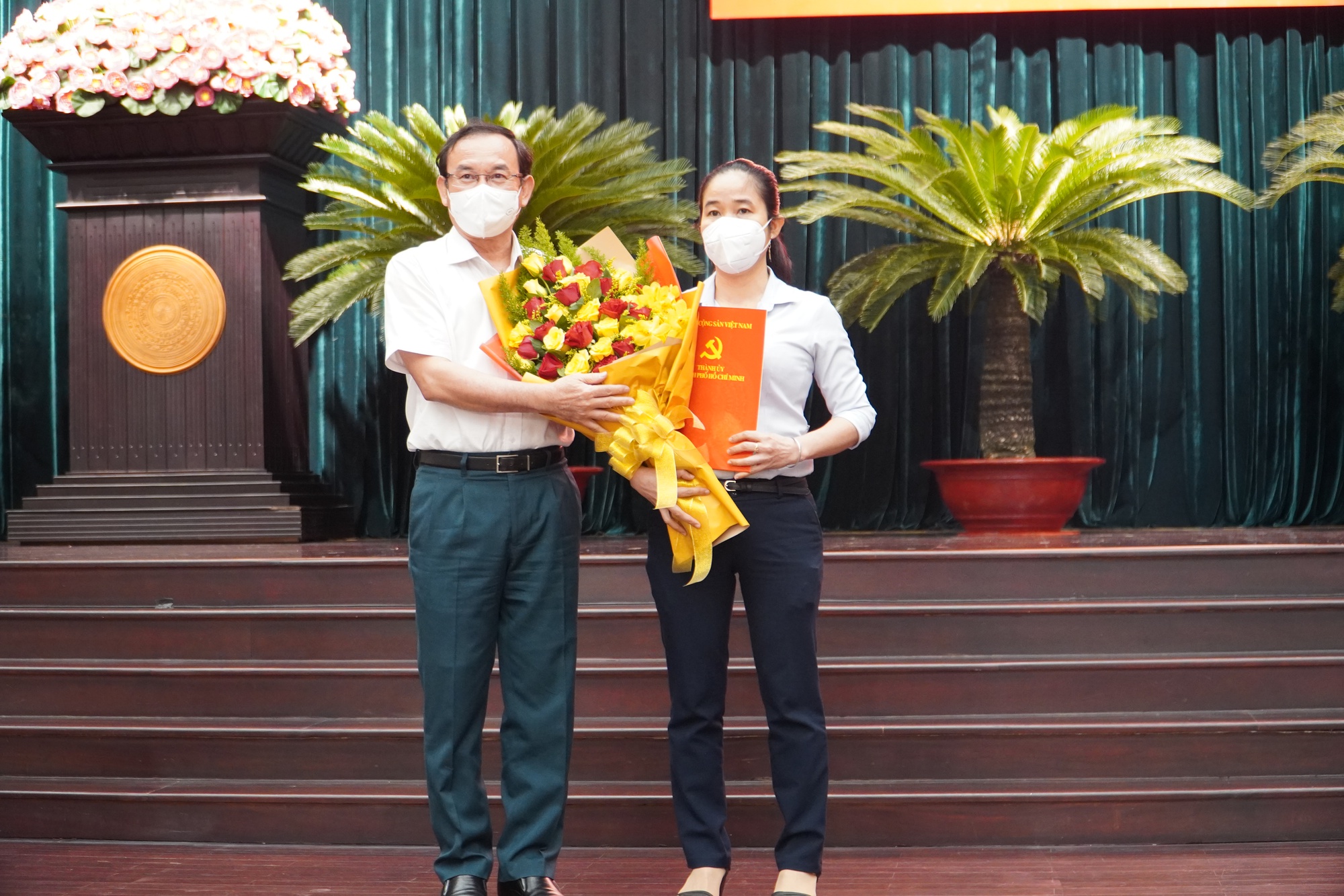 TP HCM c&oacute; th&ecirc;m 2 Th&agrave;nh ủy vi&ecirc;n - Ảnh 2.