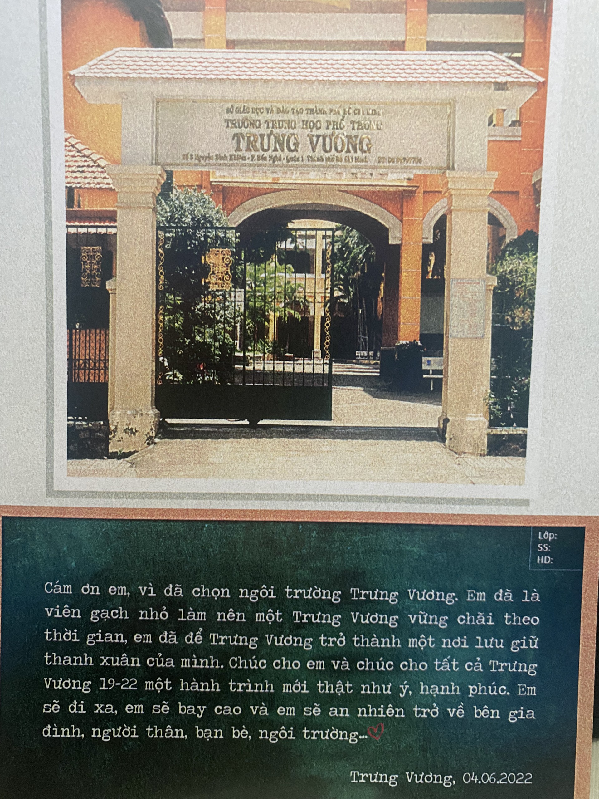 Tấm thiệp đặc biệt và lời nhắn của cô hiệu trưởng