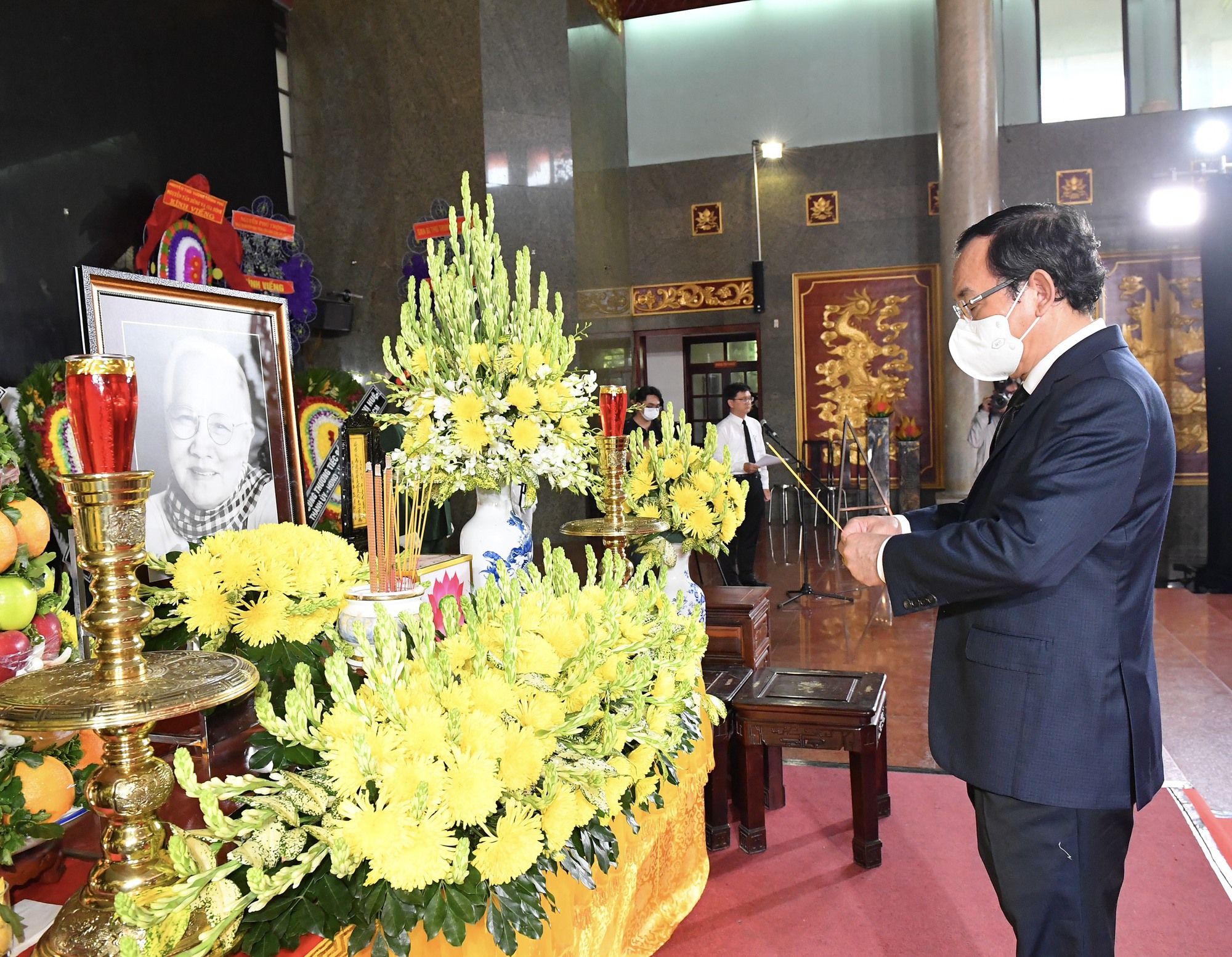 Lãnh đạo Đảng, Nhà nước, TP HCM viếng tang phu nhân cố Tổng Bí thư Nguyễn Văn Linh