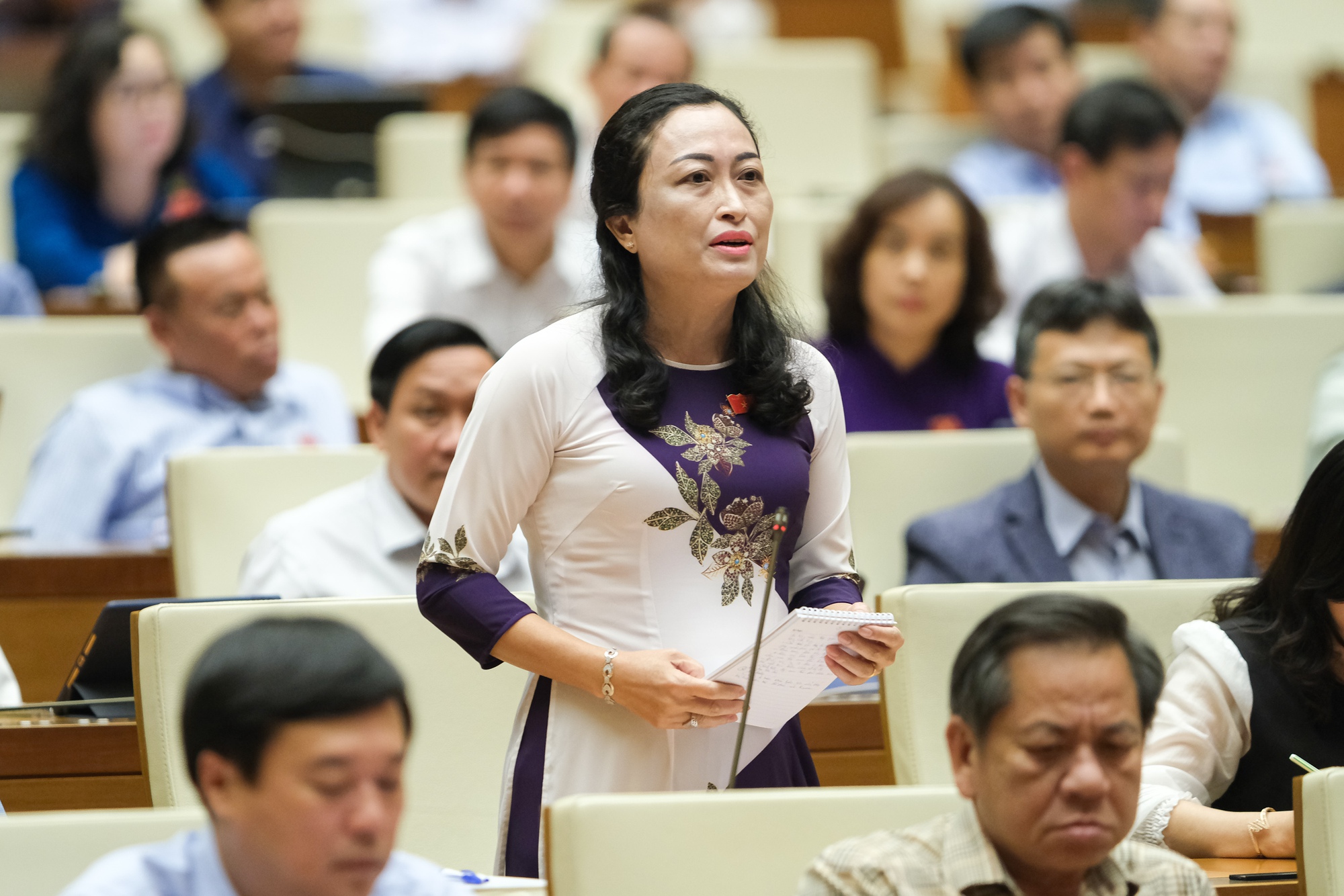 Bộ trưởng L&ecirc; Minh Hoan thẳng thắn n&oacute;i kh&ocirc;ng tho&aacute;i th&aacute;c tr&aacute;ch nhiệm - Ảnh 1.