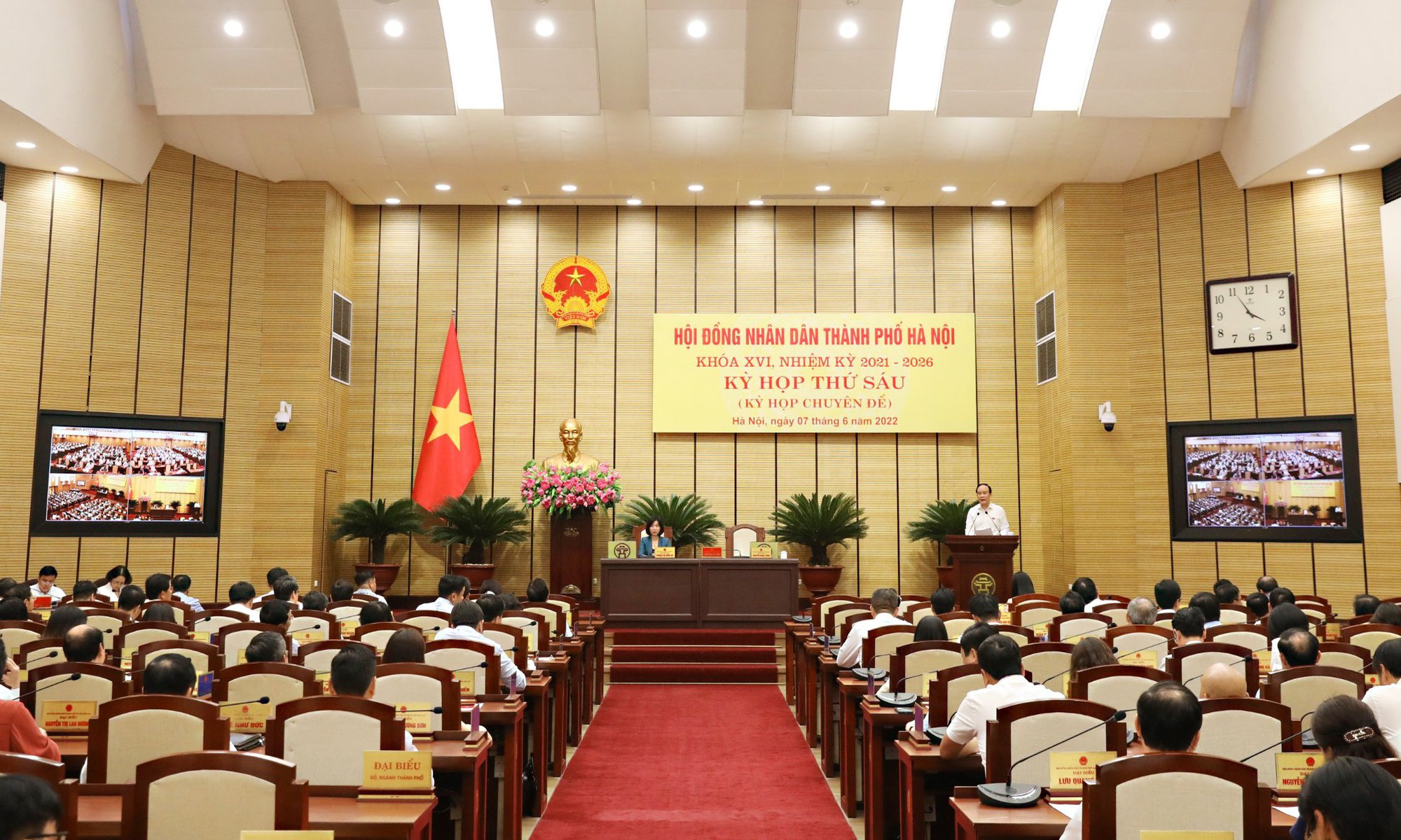 &Ocirc;ng Chu Ngọc Anh bị b&atilde;i nhiệm chức Chủ tịch UBND TP H&agrave; Nội - Ảnh 2.