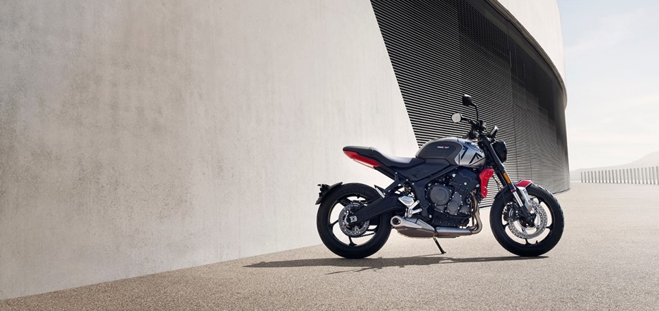 Triumph Motorcycles Vietnam thông báo khẩn liên quan đến chân chống bên của một số xe Trident mã xe: LG1
