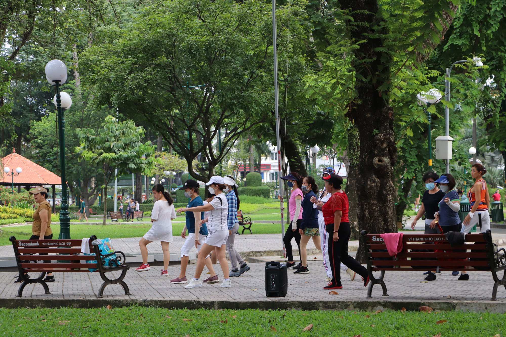 Bức bí không gian công cộng tại TP HCM (*): Quy hoạch phải bảo đảm tính khả thi