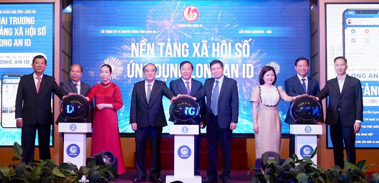 Khai trương "Nền tảng xã hội số - Ứng dụng Long An ID"