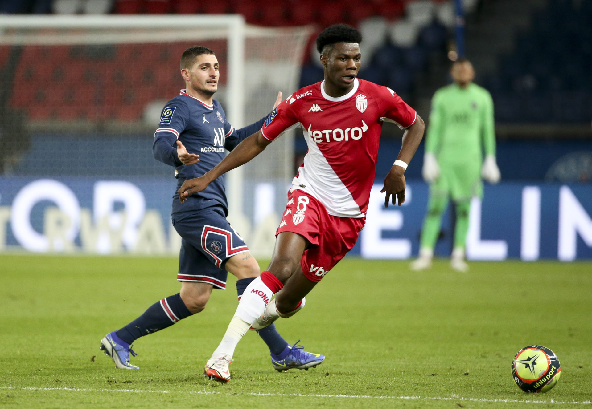 Ký hợp đồng 100 triệu euro, Real Madrid tung "bom tấn" Aurelien Tchouameni