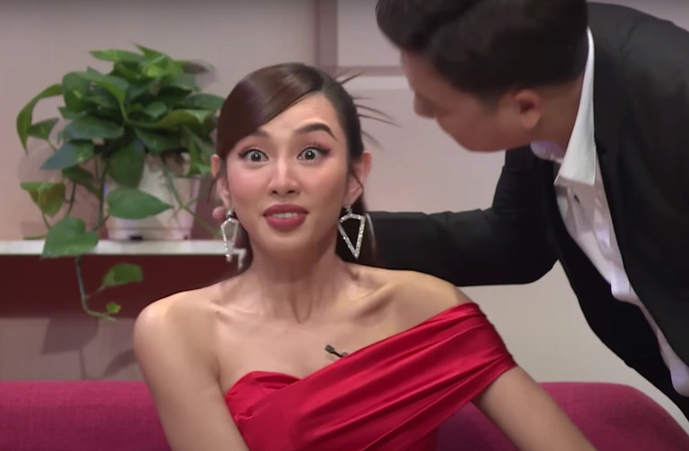 Những lần Trường Giang bị chỉ tr&iacute;ch v&igrave; &ocirc;m, h&ocirc;n bạn diễn - Ảnh 2.