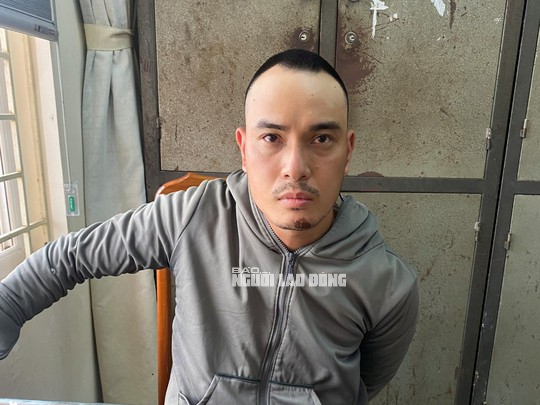 Lời khai của kẻ biến th&aacute;i đi từ H&agrave; Nội v&agrave;o Đ&agrave; Nẵng li&ecirc;n tục s&agrave;m sỡ c&aacute;c c&ocirc; g&aacute;i tr&ecirc;n đường - Ảnh 1.