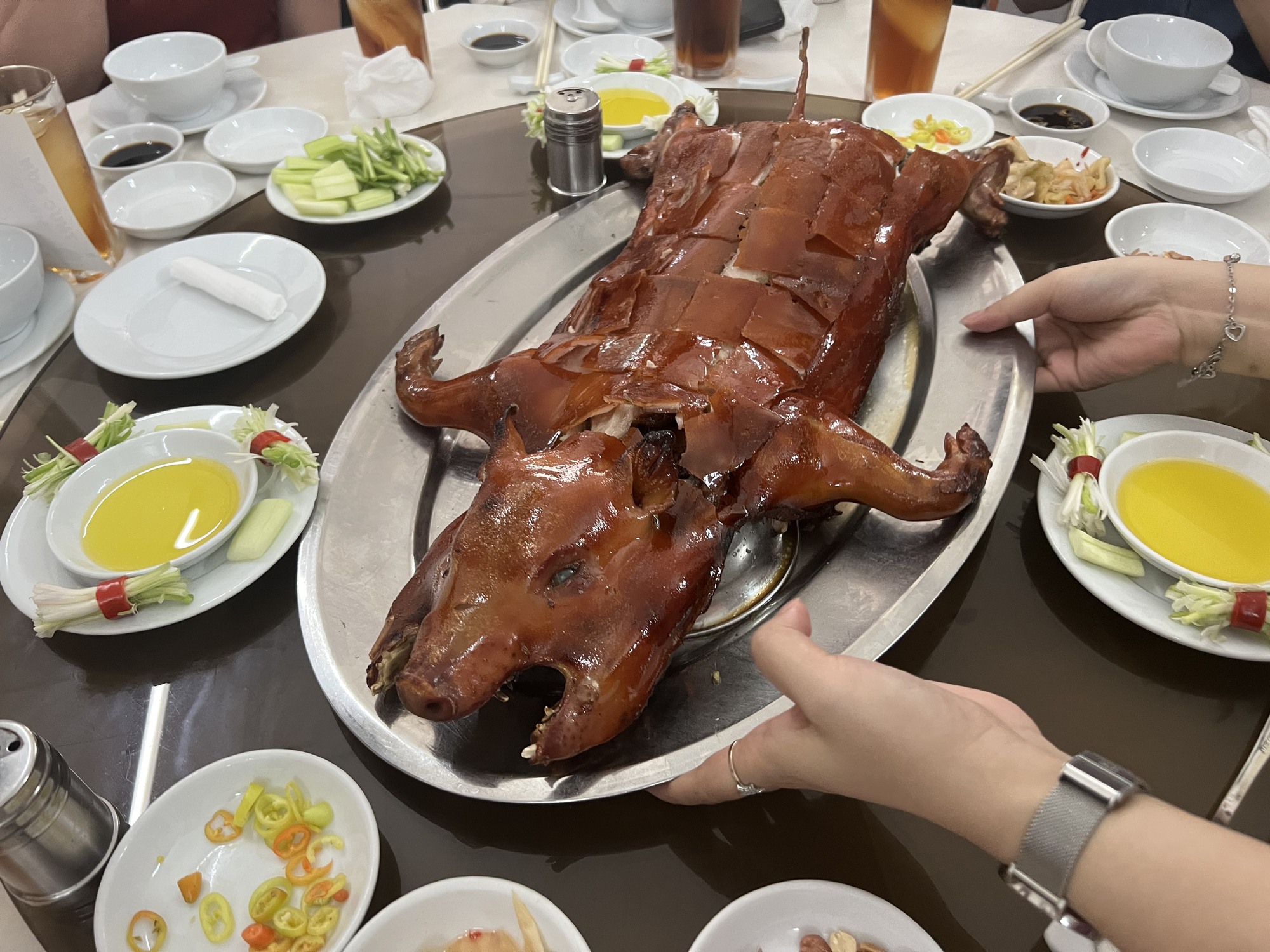 Những điểm du lịch độc đáo ít người biết ở quận 5 - Ảnh 7.