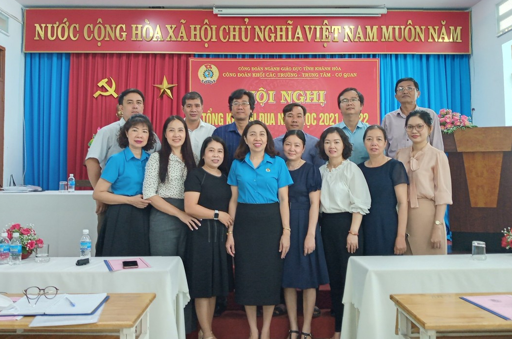 Công đoàn ngành giáo dục Khánh Hòa tổng kết thi đua năm học 2021-2022