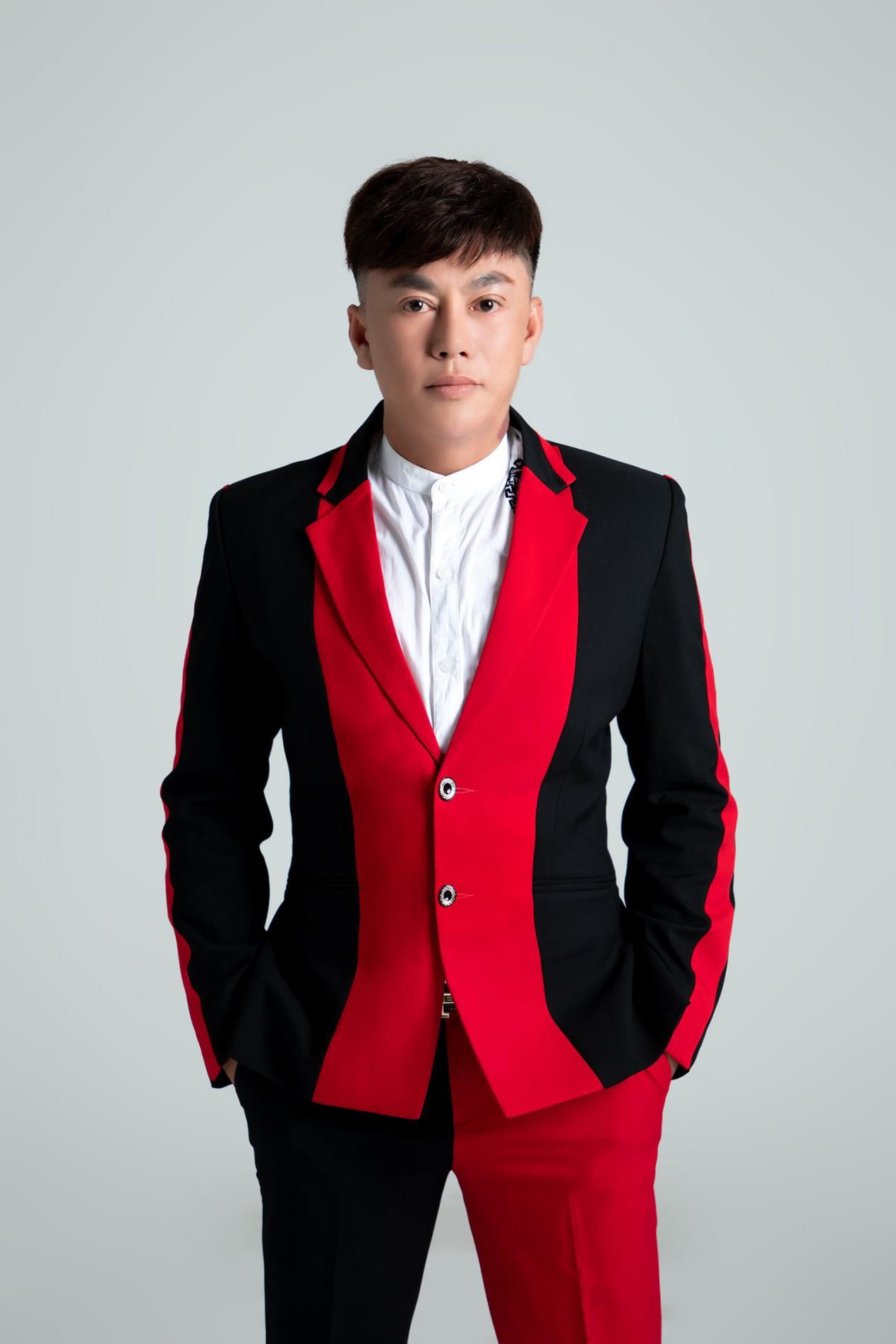 NTK Tommy Nguyễn dự đoán gì tại Miss Global 2022? - Ảnh 1.