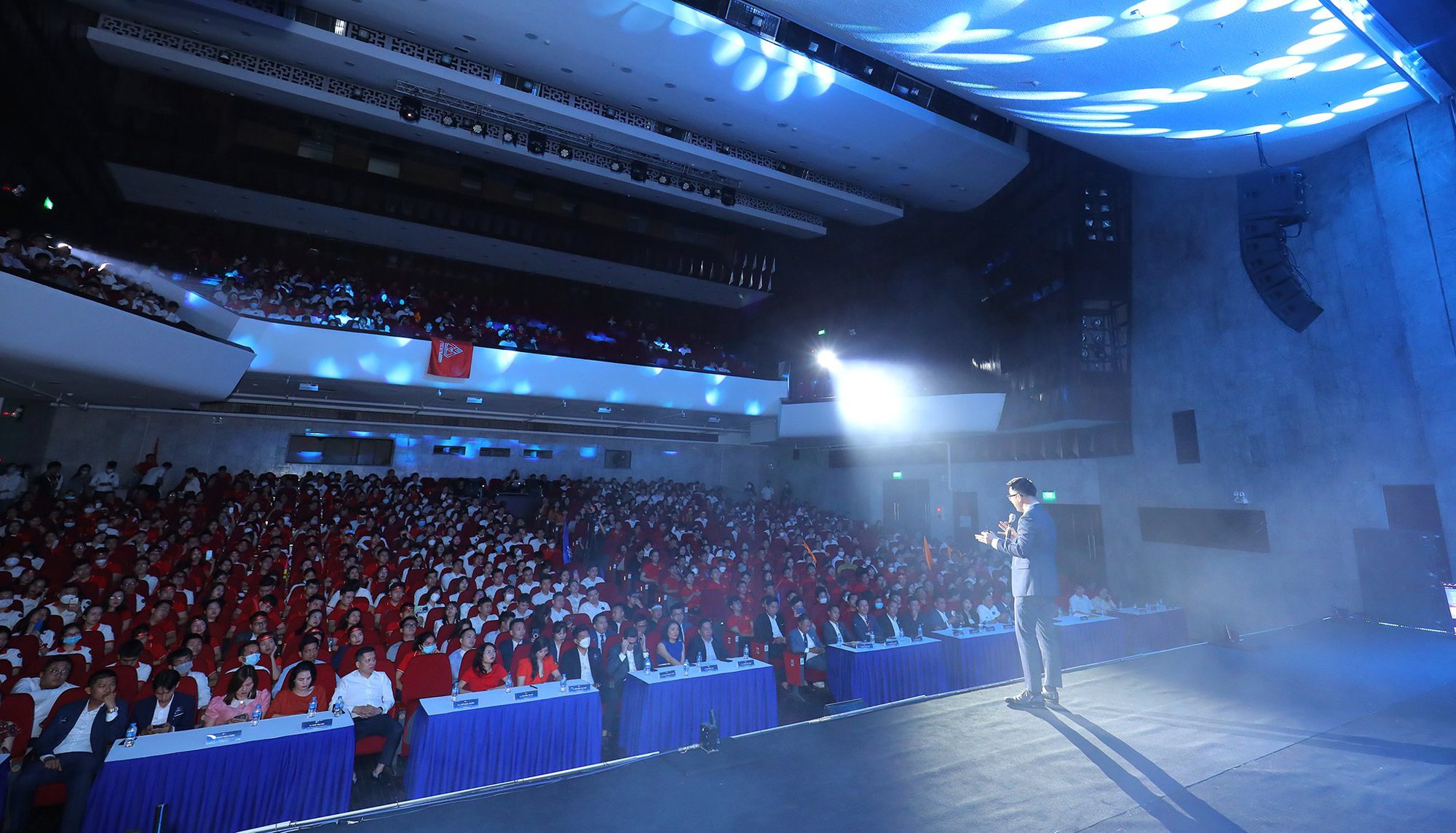 Hơn 1.500 chuyên viên kinh doanh hội tụ tại sự kiện mở bán The Arena Cam Ranh - Ảnh 1.