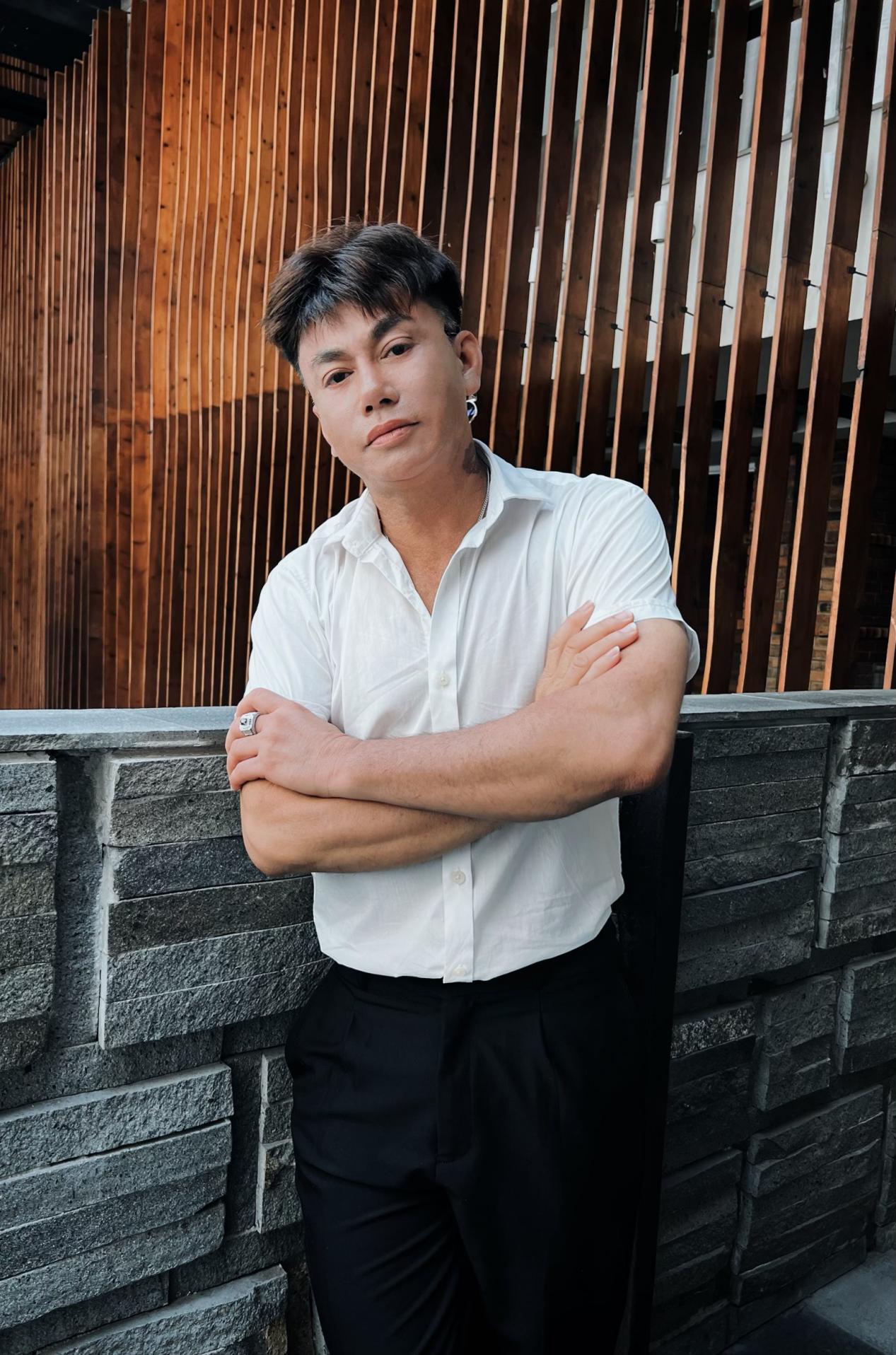 NTK Tommy Nguyễn dự đoán gì tại Miss Global 2022? - Ảnh 3.