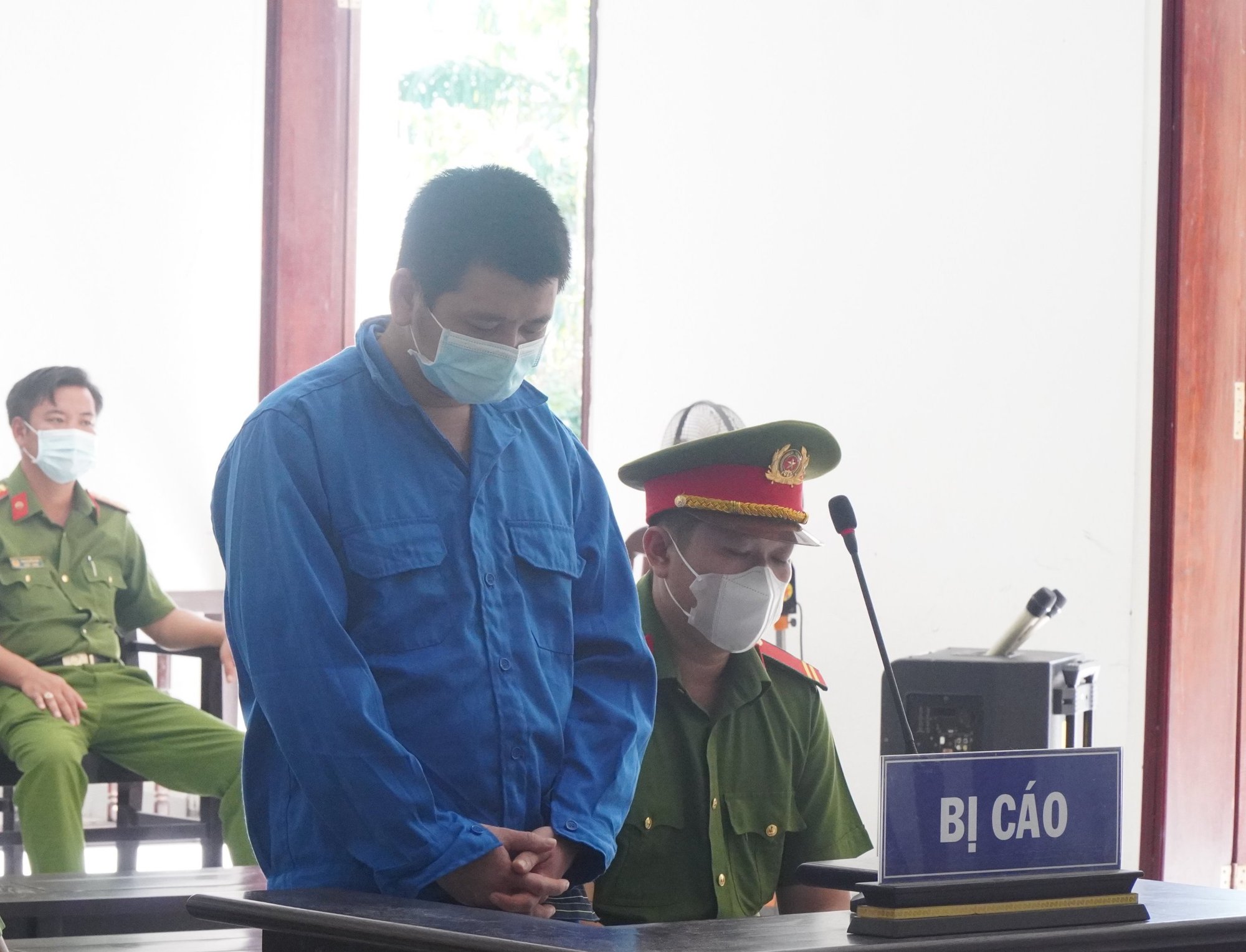 Đạp chết con trai của người t&igrave;nh, l&atilde;nh &aacute;n chung th&acirc;n - Ảnh 1.