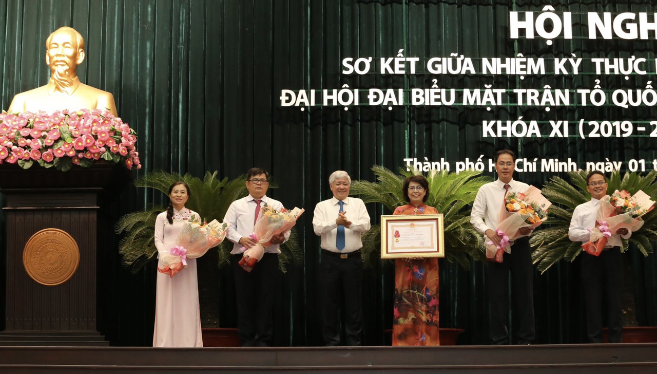 Kh&ocirc;ng để bị chi phối trong qu&aacute; tr&igrave;nh gi&aacute;m s&aacute;t, phản biện x&atilde; hội - Ảnh 2.