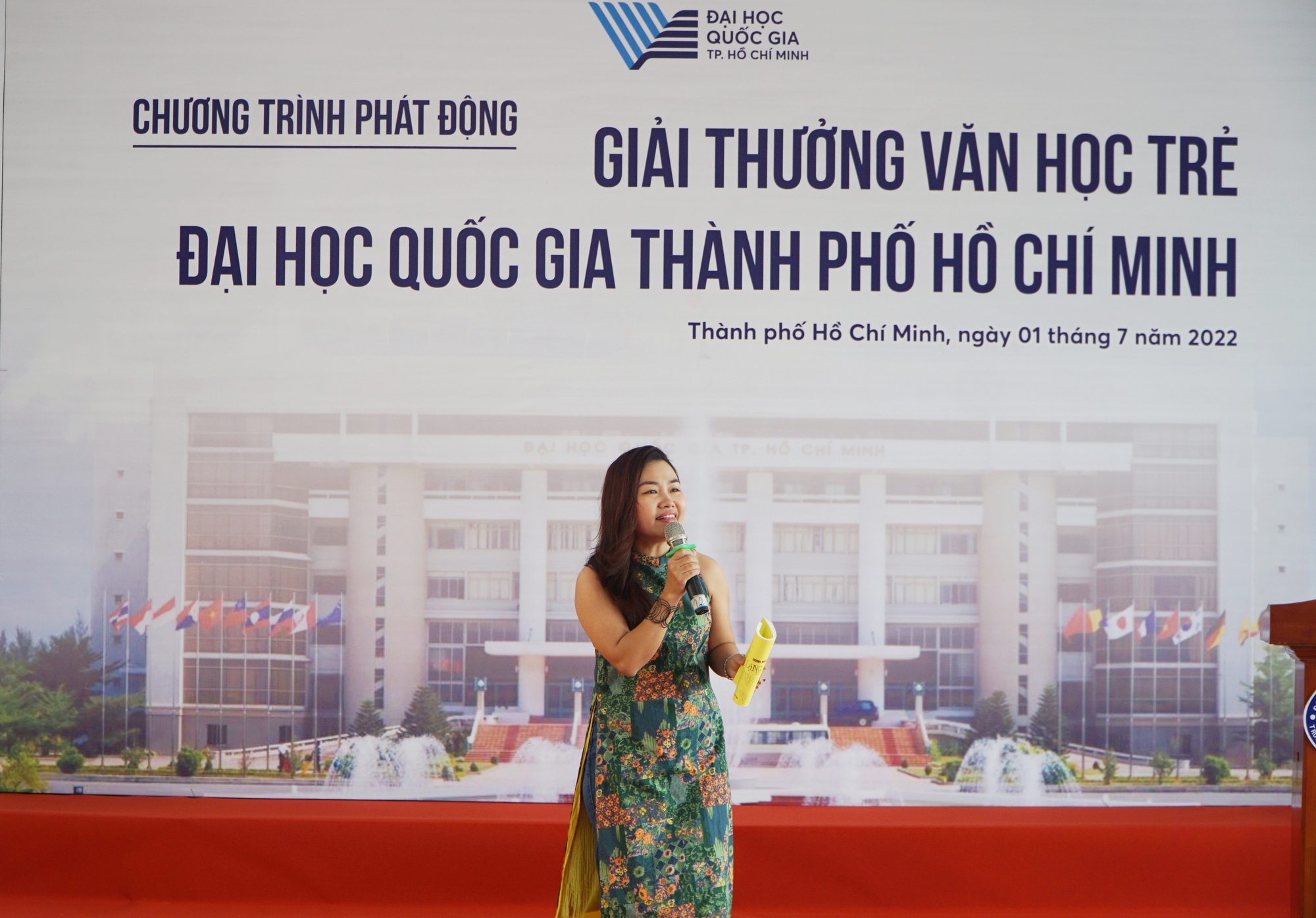 Lần đầu c&oacute; giải thưởng Văn học trẻ ĐHQG TP HCM - Ảnh 2.