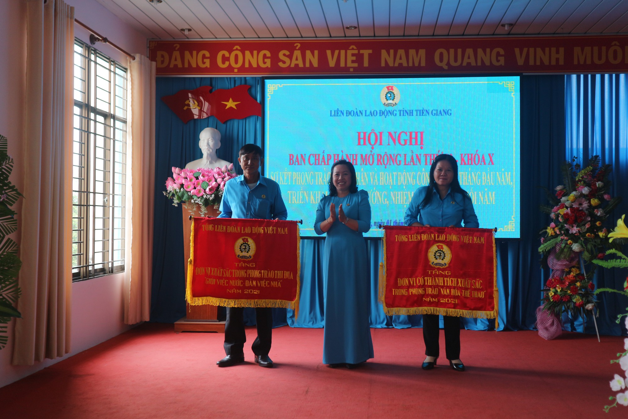 LĐLĐ Tiền Giang hòa giải nhiều vụ ngừng việc tập thể - Ảnh 1.