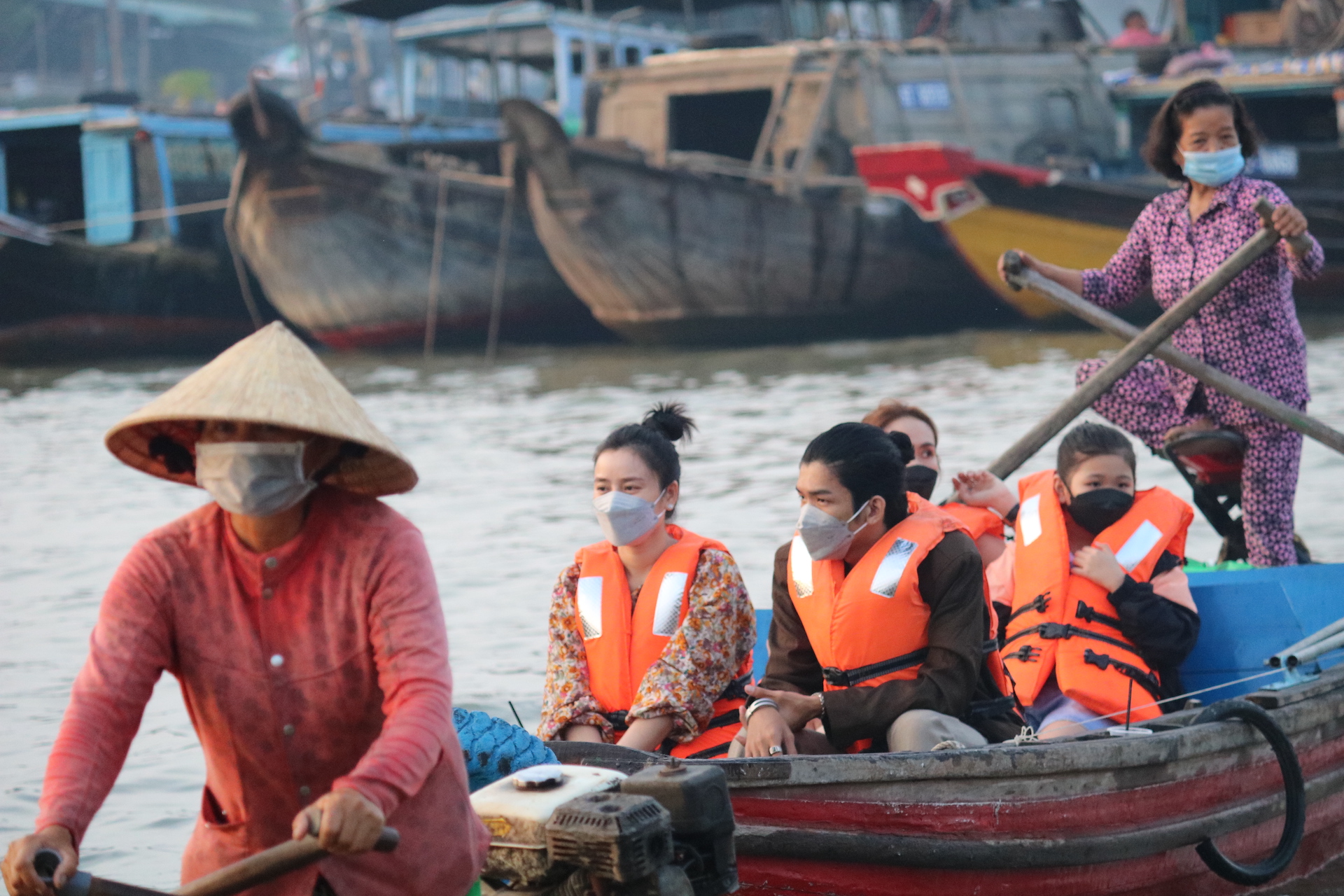 Chi&ecirc;m ngưỡng 1 trong 10 khu chợ nổi nhộn nhịp nhất thế giới - Ảnh 8.