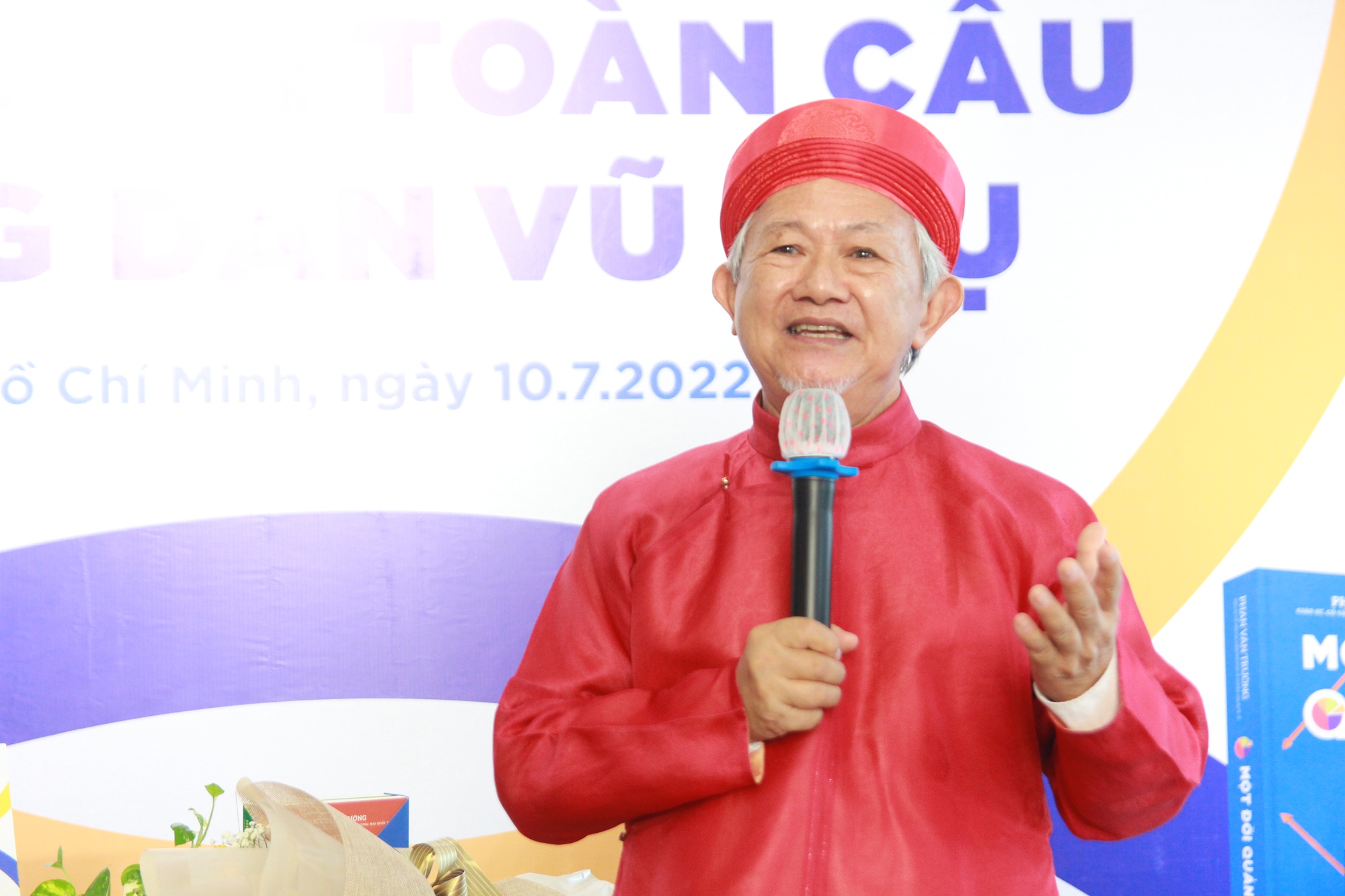 "Công dân toàn cầu" qua góc nhìn của người Việt 2 lần được Pháp phong hiệp sĩ