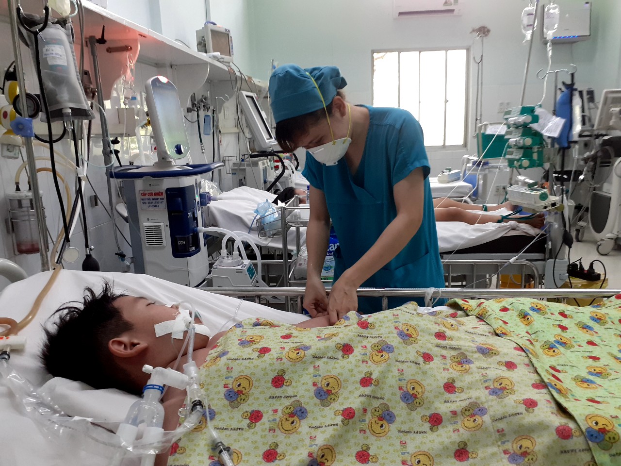 Bộ Y tế cảnh b&aacute;o số mắc Covid-19 v&agrave; sốt xuất huyết c&oacute; thể tăng - Ảnh 1.