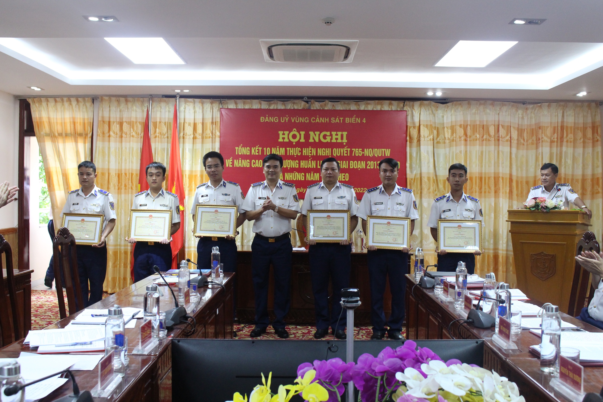 Nhiều cá nhân, tập thể thuộc Vùng Cảnh sát biển  4 được khen thưởng
