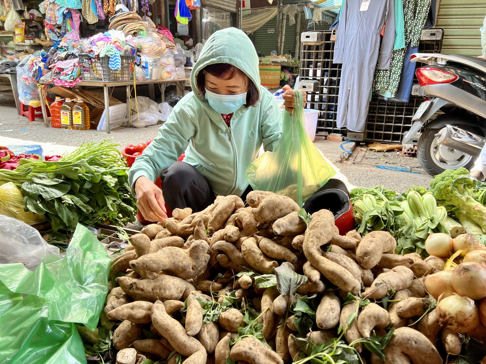 Ồ ạt rút BHXH một lần: Hà cớ gì phải “chặn đầu chặn đuôi"