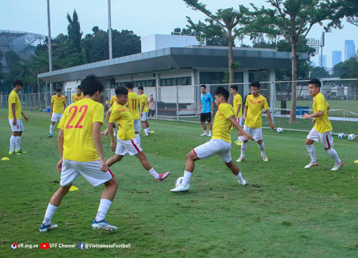 U19 Việt Nam tập sút 11 m để đấu Malaysia chiều nay
