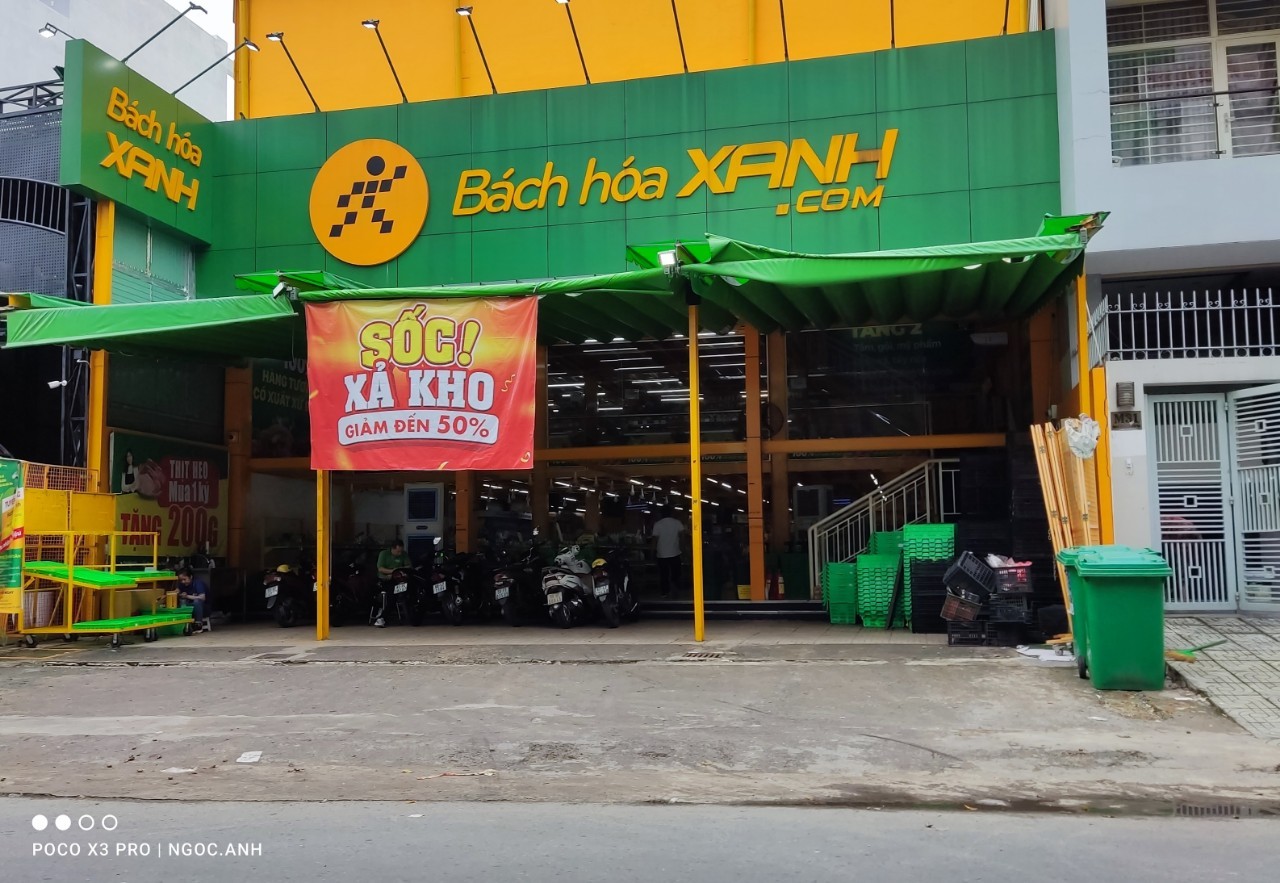 H&agrave;ng trăm cửa h&agrave;ng B&aacute;ch H&oacute;a Xanh đ&oacute;ng cửa trả mặt bằng  - Ảnh 5.