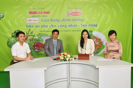 Bữa ăn phụ rất quan trọng với người lao động