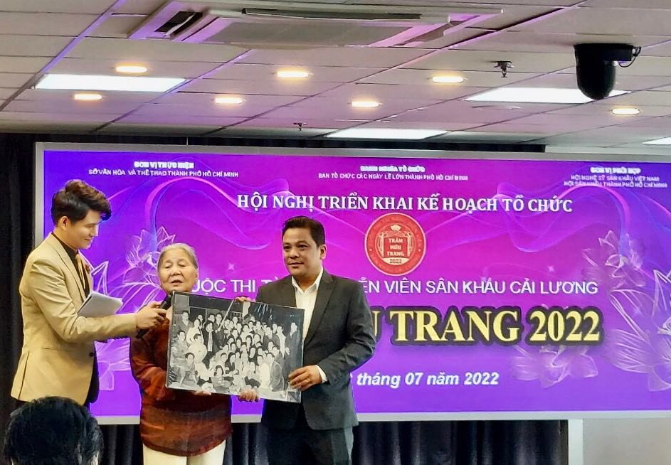Khởi động m&ugrave;a 2  cuộc thi T&agrave;i năng diễn vi&ecirc;n s&acirc;n khấu cải lương Trần Hữu Trang - Ảnh 5.
