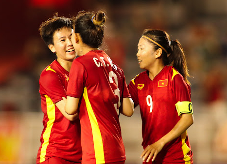 Thắng dễ Myanmar, tuyển nữ Việt Nam đấu Philippines ở bán kết AFF Cup 2022