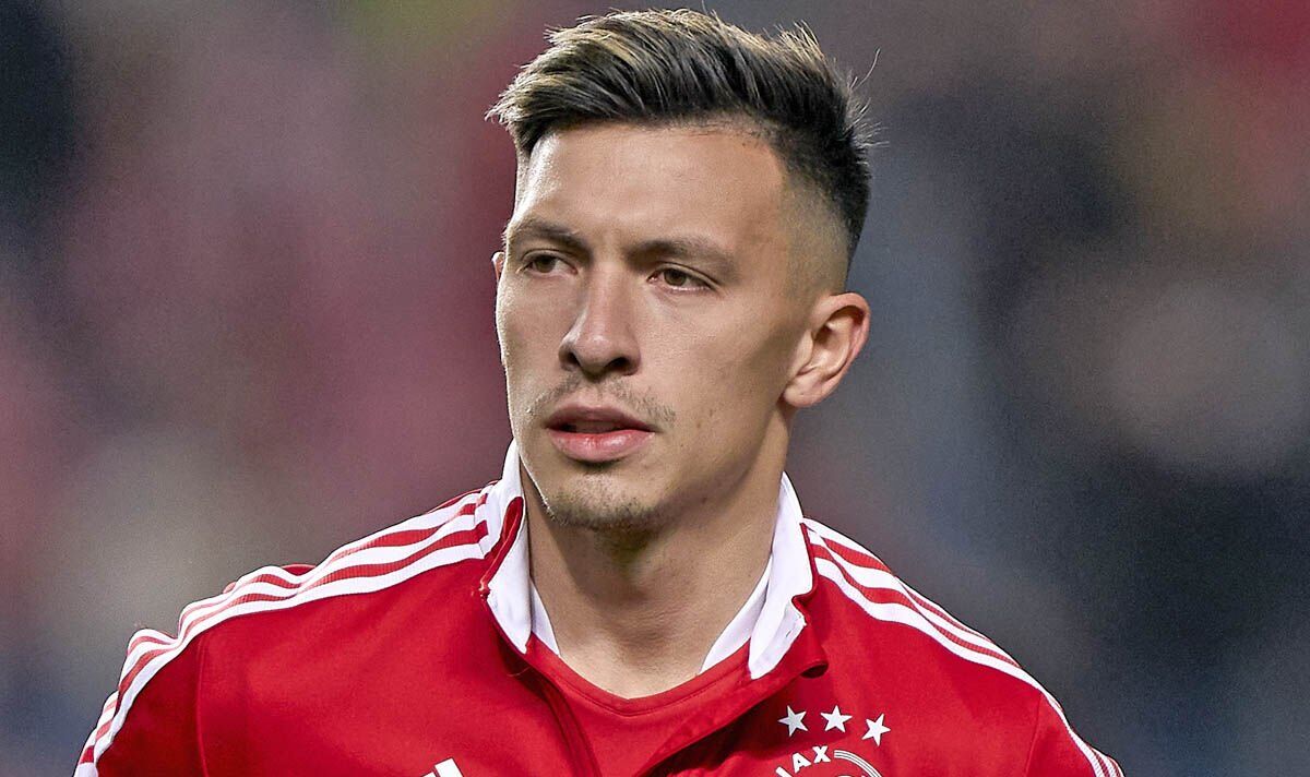 Man United tăng cường hàng thủ bằng “sao” của Ajax - Ảnh 1.