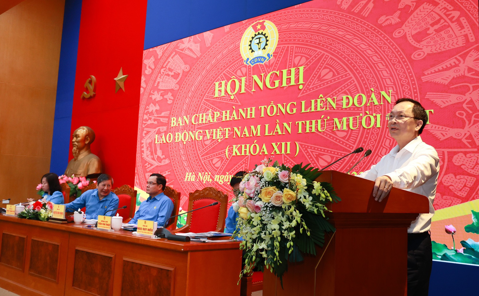Cấp gói tín dụng 20.000 tỉ đồng cho công nhân vay tiêu dùng để xóa sổ tín dụng đen
