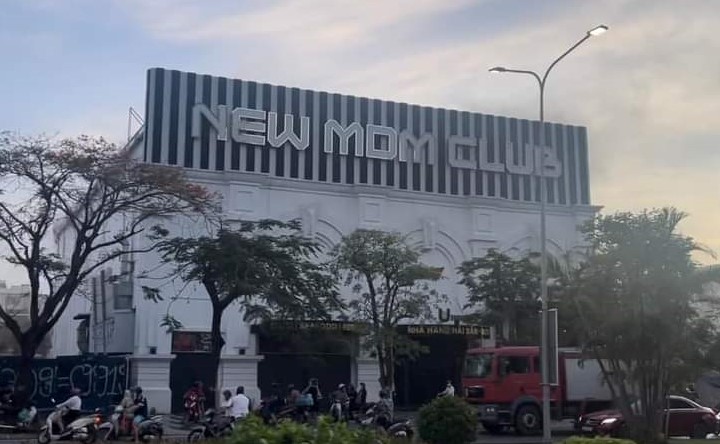 Vũ trường "hot" nhất đất cảng bất ngờ bốc cháy dữ dội, thiệt hại tiền tỉ