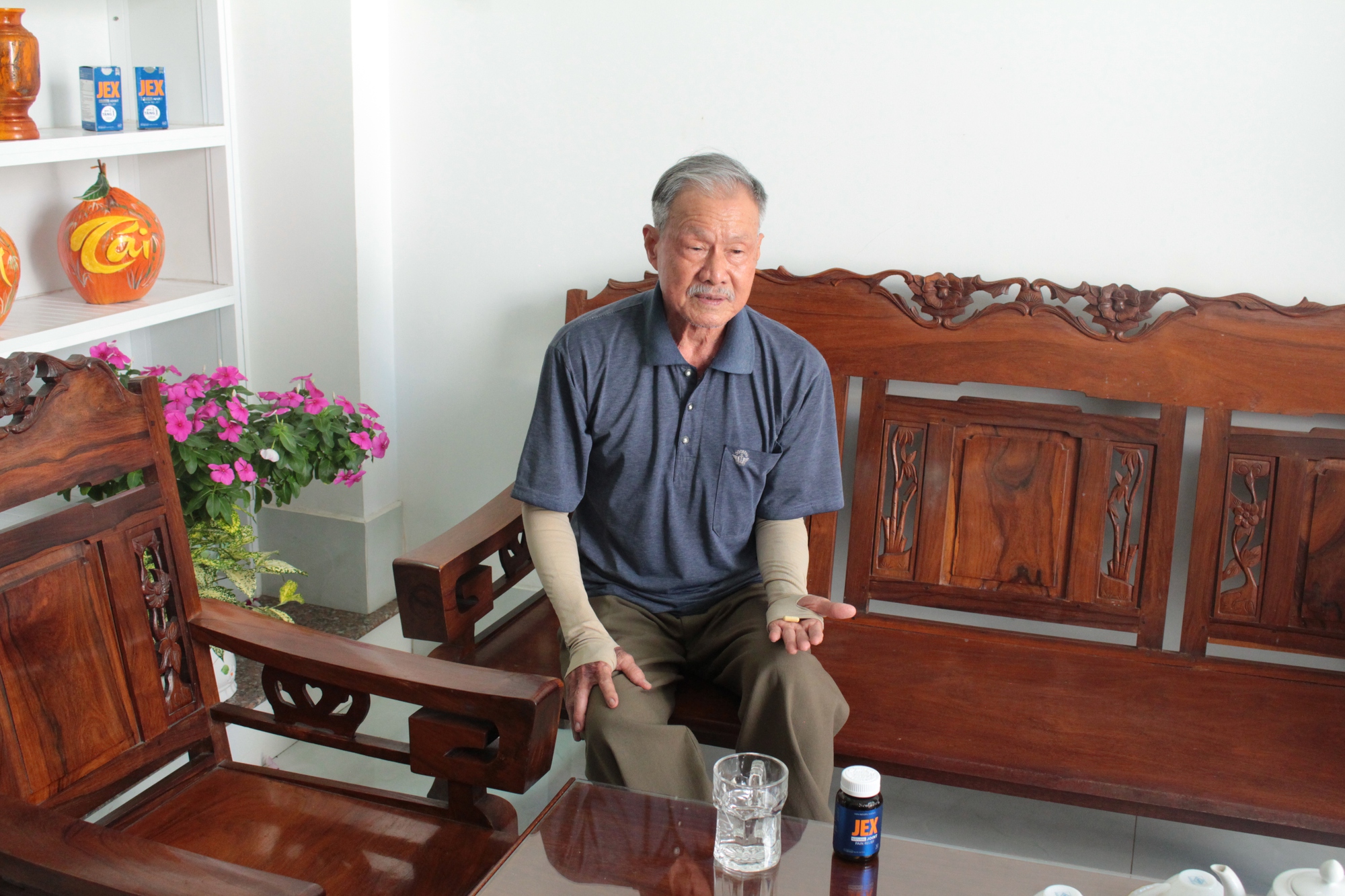 Khớp hết đau, tuổi xế chiều vẫn thoải mái chơi thể thao cùng con cháu