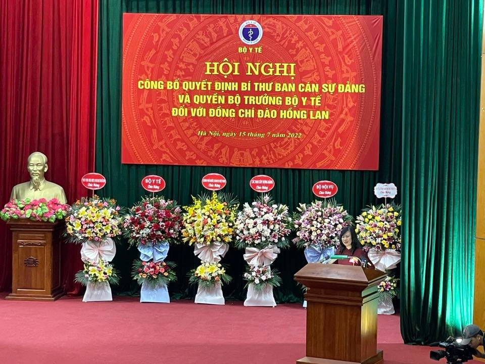 Thủ tướng đặt ra nhiều y&ecirc;u cầu với Quyền Bộ trưởng Bộ Y tế Đ&agrave;o Hồng Lan - Ảnh 3.