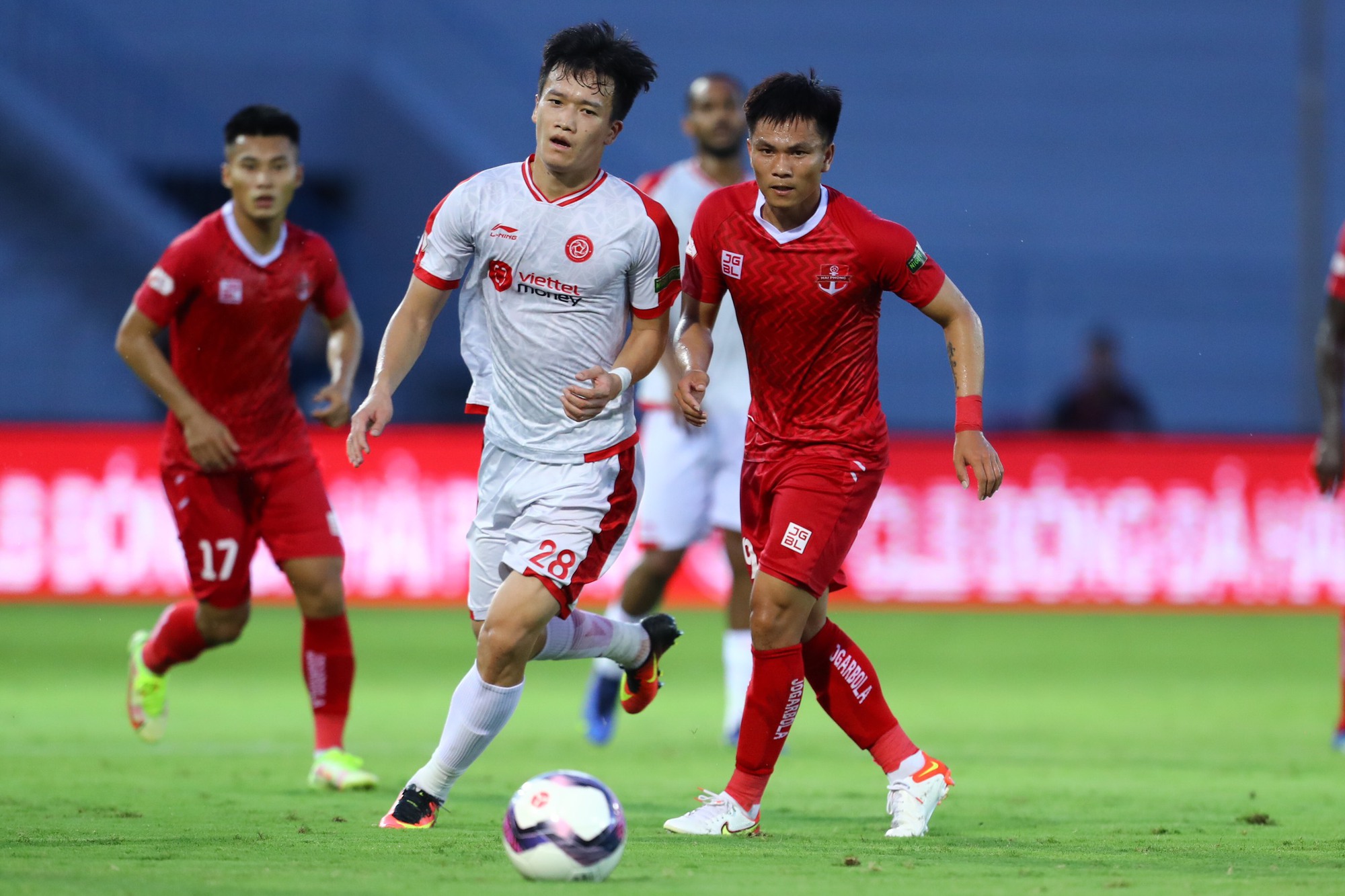 V&ograve;ng 7 League 2022: Hải Ph&ograve;ng trắng tay, ng&ocirc;i đầu đổi chủ - Ảnh 2.
