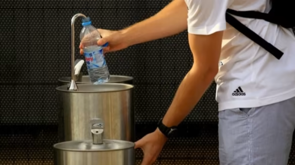 Cách giữ mát, biểu hiện say nắng và kiệt sức vì nắng nóng