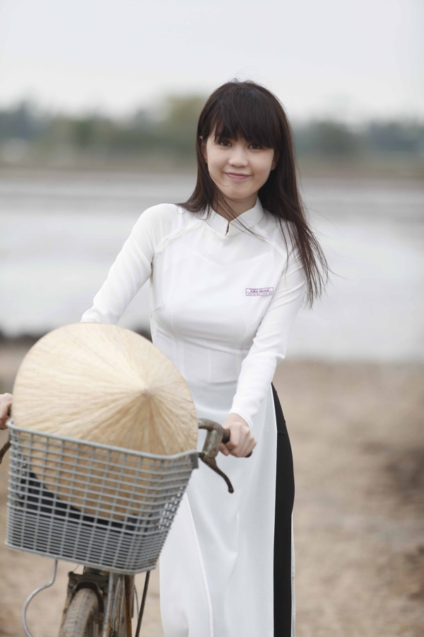 Nữ hoàng nội y Ngọc Trinh đắt show làm diễn viên - Ảnh 7.
