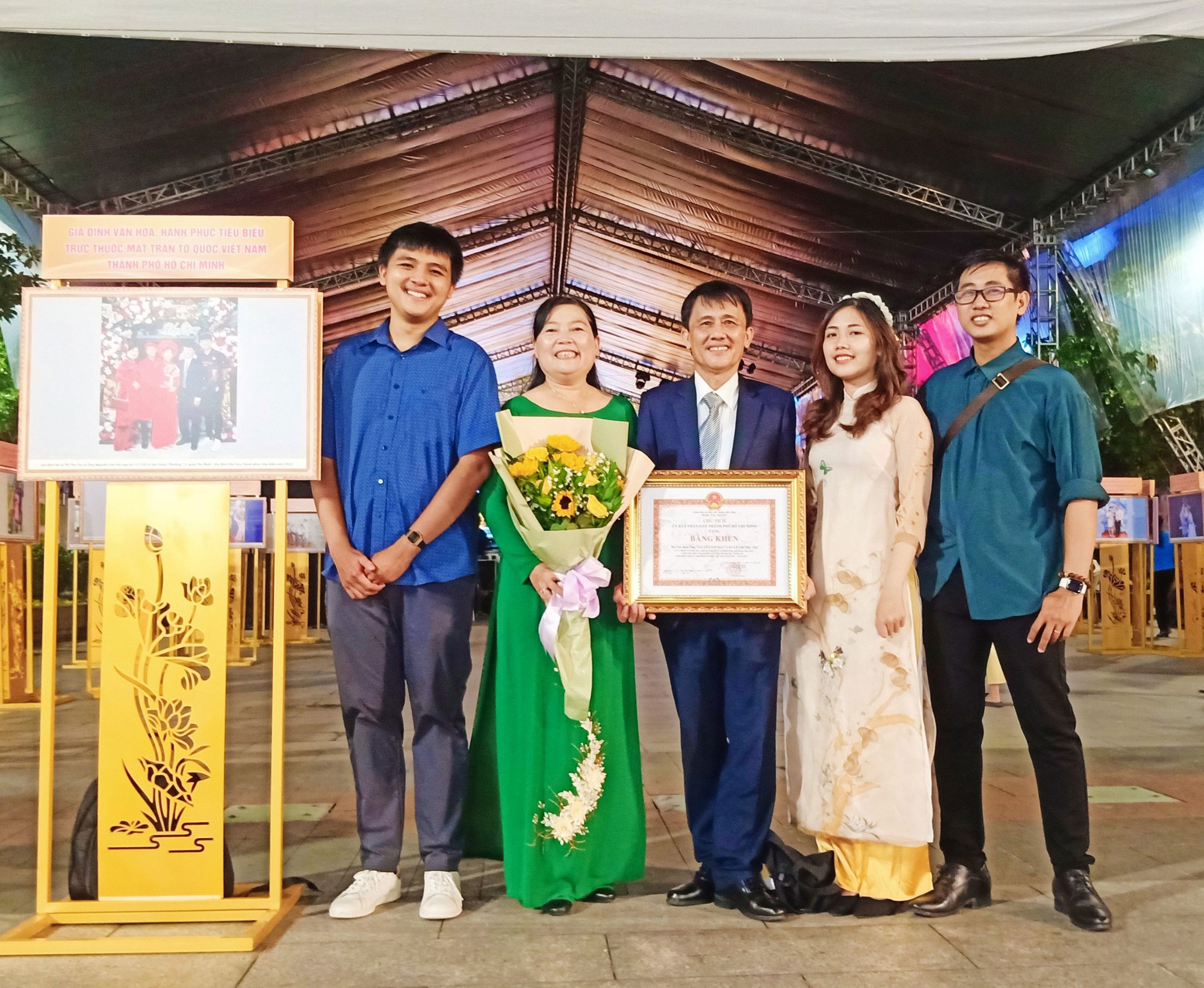 Một gia đình luôn tiên phong