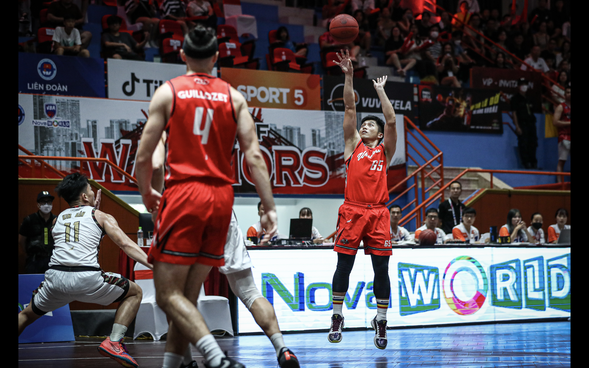 VBA 2022: Thanglong Warriors lại &ocirc;m hận trước &ldquo;&ocirc;ng 30&rdquo; - Ảnh 2.