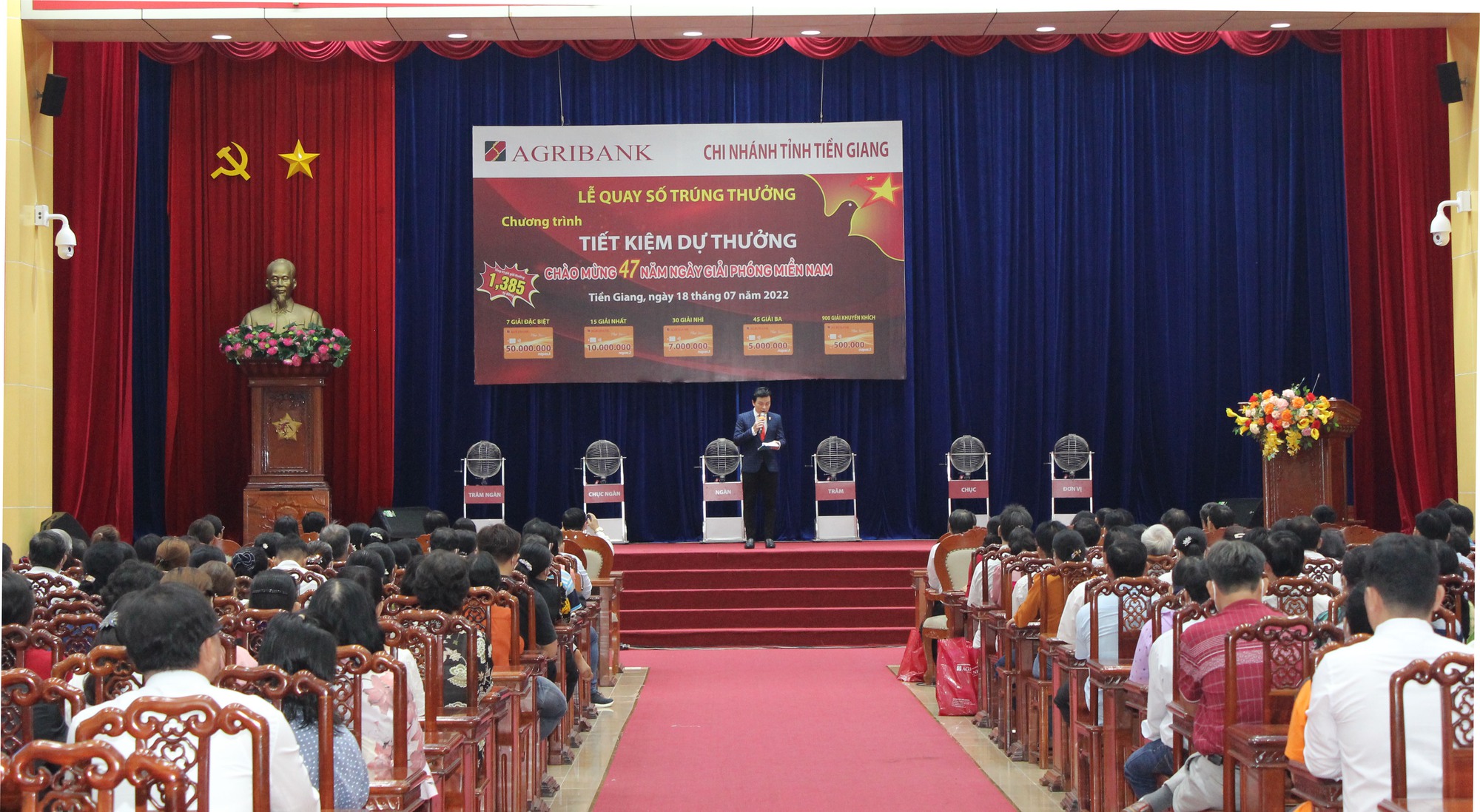 997 kh&aacute;ch h&agrave;ng tr&uacute;ng thưởng chương tr&igrave;nh huy động tiết kiệm dự thưởng của Agribank Tiền Giang - Ảnh 1.